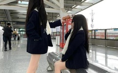 班长没带罩子让人捏了一节课视频